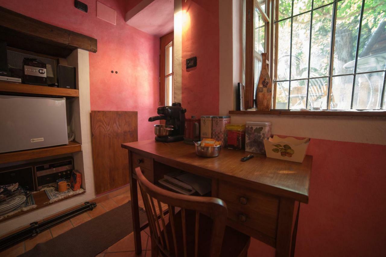 La Vecchia Casa Rosa Apartment Cannero Riviera Bagian luar foto